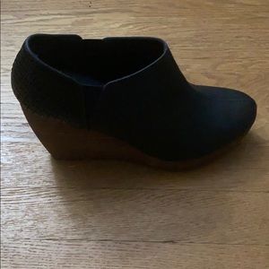 Wedge shoes